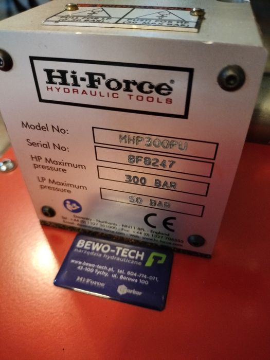 Pompa ręczna do prób ciśnieniowych MHX 300