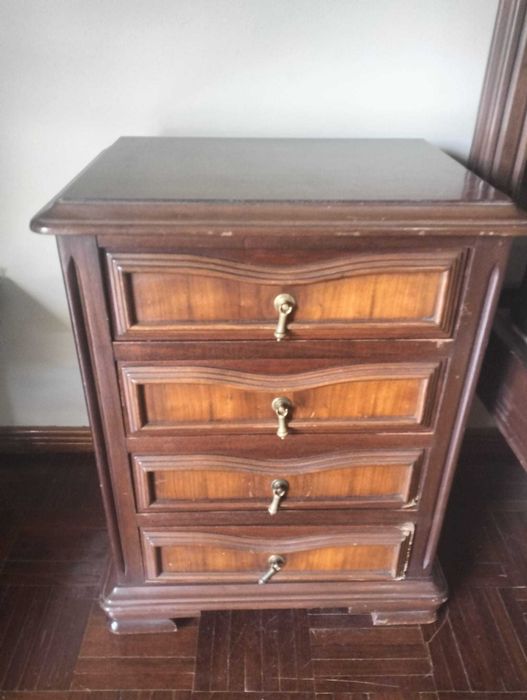 Quarto de Madeira Completo