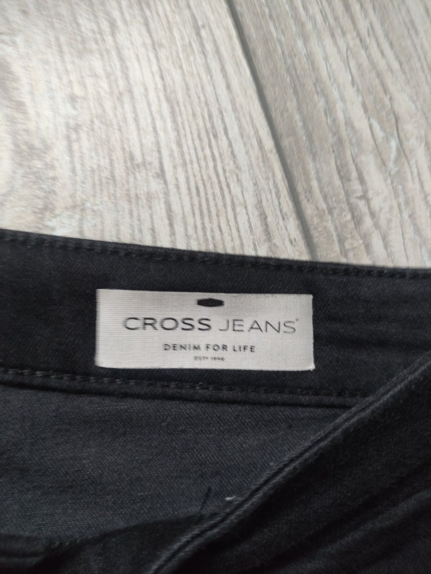 Jeansy skinny Cross Jeans