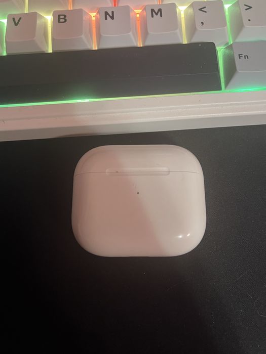 airpods 3 б/у оригінал