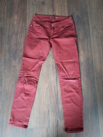 Spodnie, jeansy czerwone rozmiar 36/38