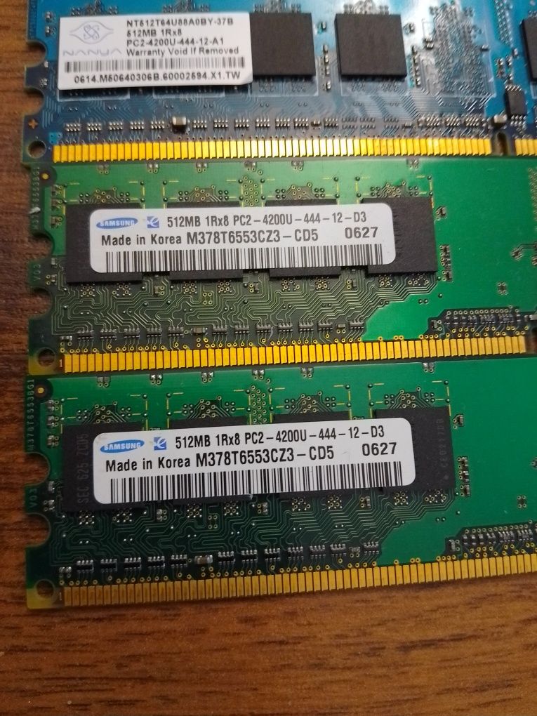 Pamięć DDR2 512mb oraz Intel Pentium 4 630 sl7z9 3.00 ghz 4 szt