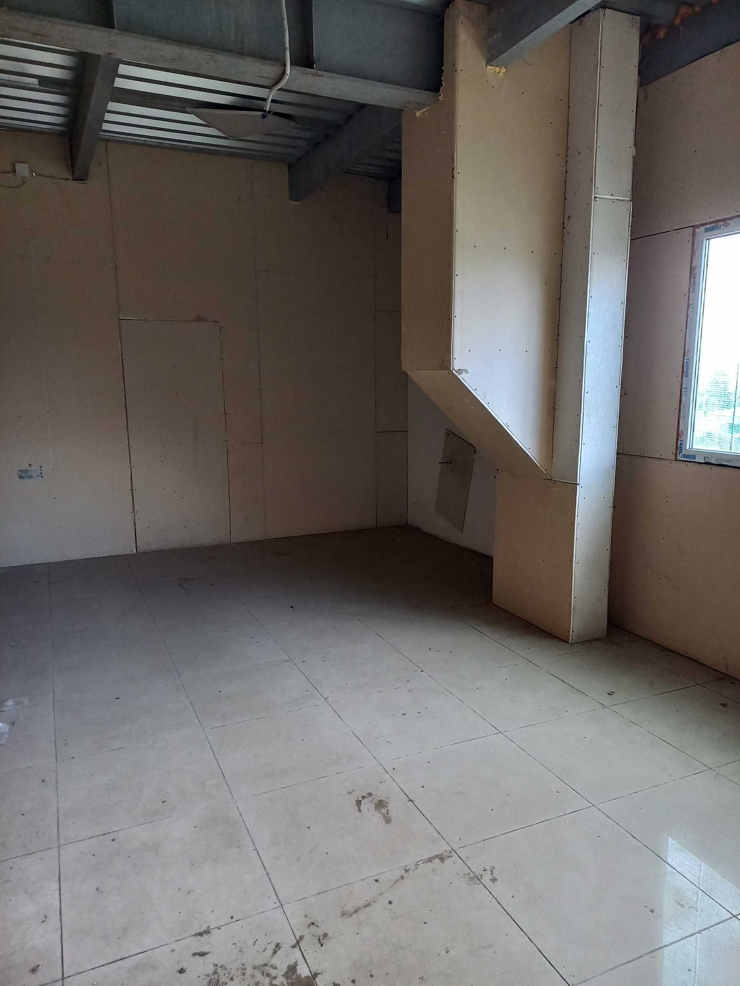 Складське приміщення 220 м2,  висота 4,5 м, 2 поверх