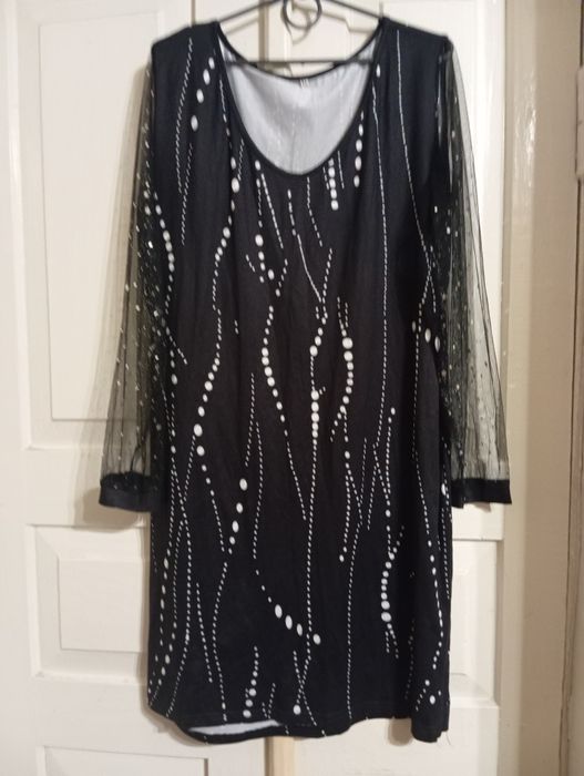 Продам сукні різні розміри