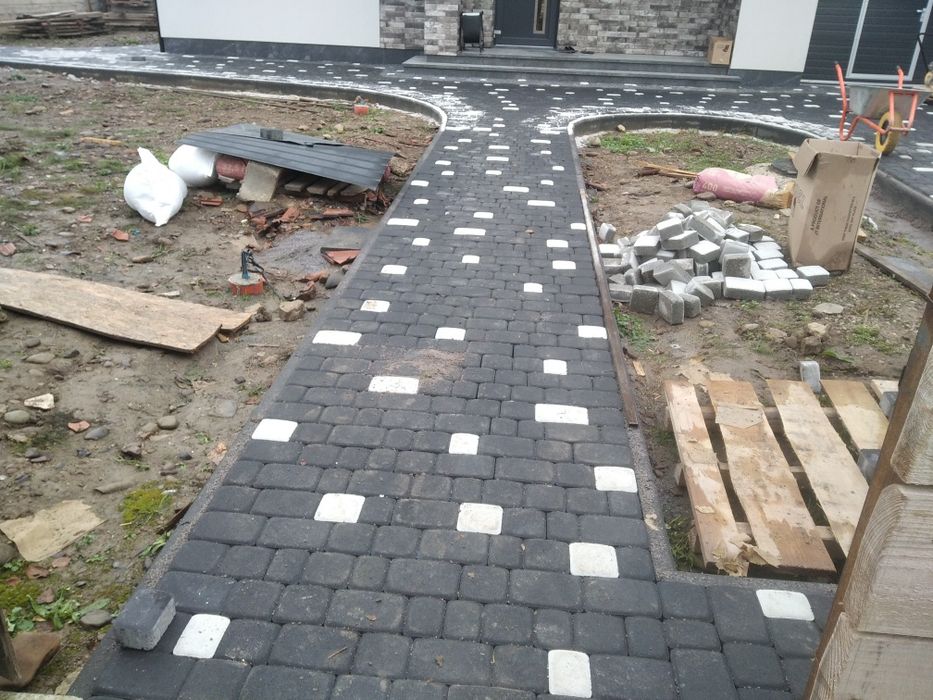 Укладання Бруківка Укладка Встановлення Бруківки