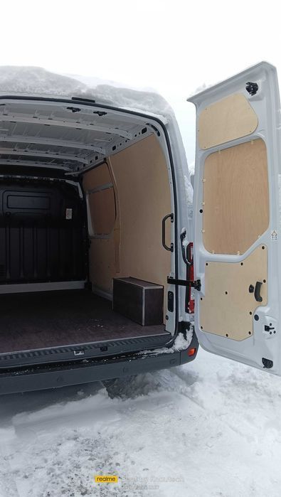 Renault Master L3H2 -Standardowa zabudowa busa KNAUTECH