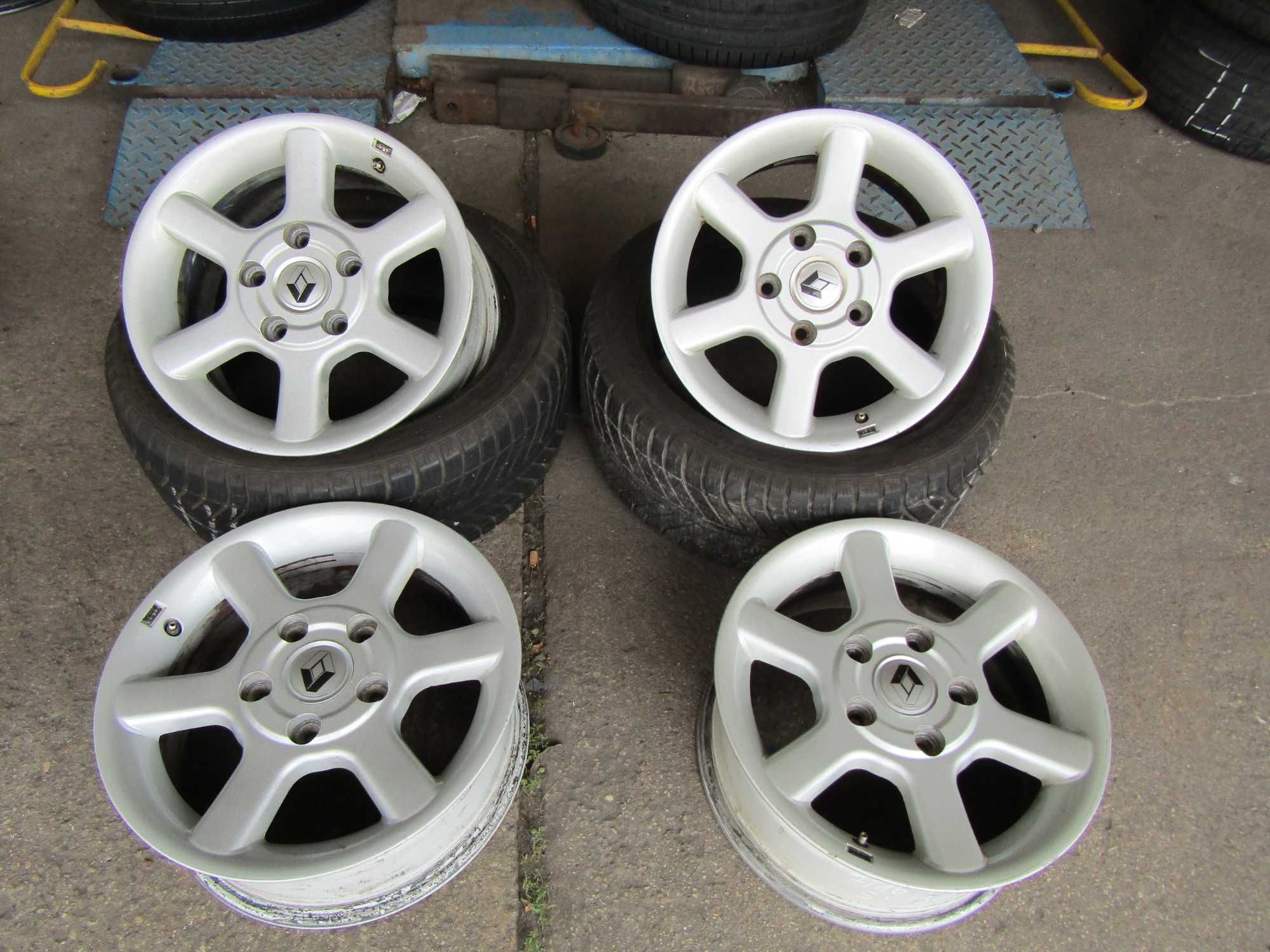 Felgi Aluminiowe 16 5X130 RENAULT MASTER ET 51
