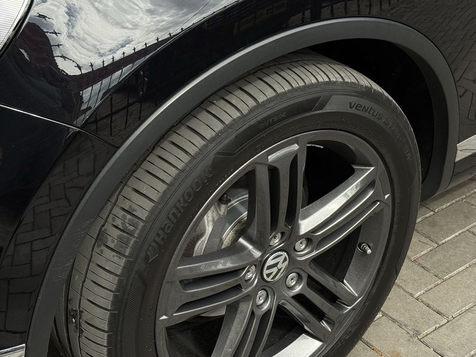 Volkswagen Touareg 2016 год, пневмо, целый, топ комплектация!