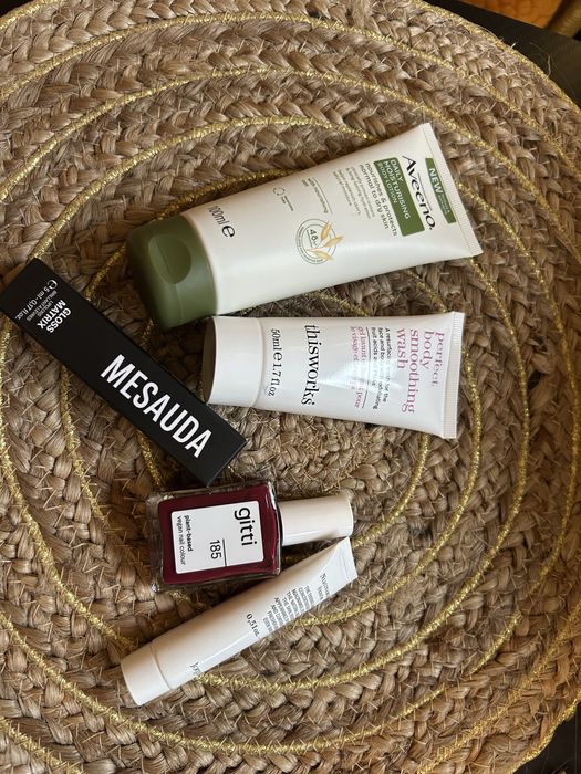 Zestaw kosmetyków box kosmetyków