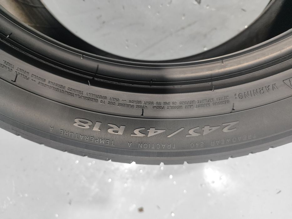 2 pneus semi novos Michelin 245-45R18 - Oferta da Entrega