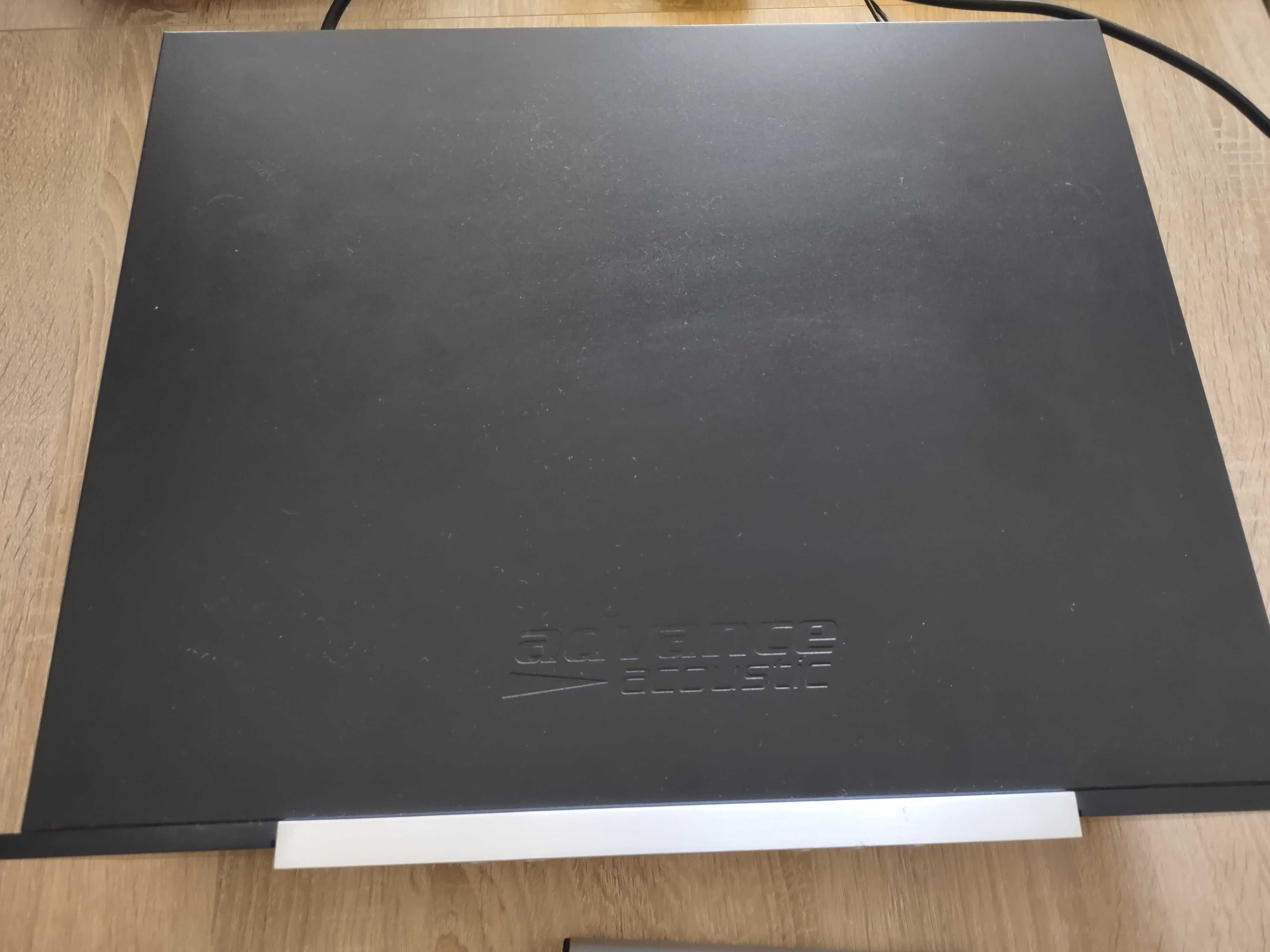 Advance Acoustic MCD-204 Odtwarzacz CD z lampowym buforem wyjściowym
