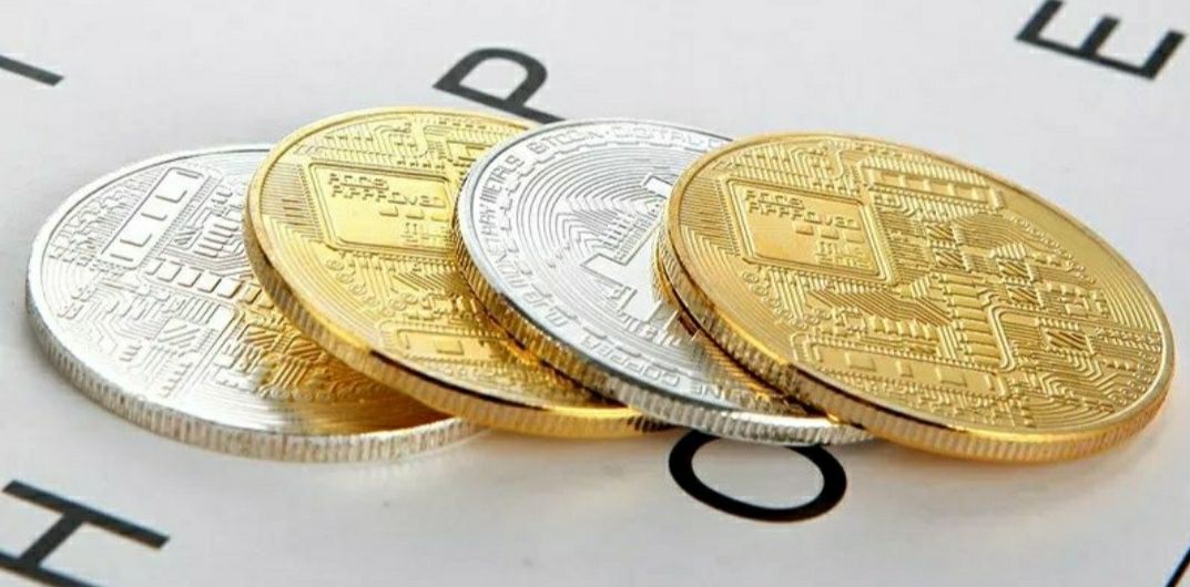 Zestaw 4 monet Bitcoin