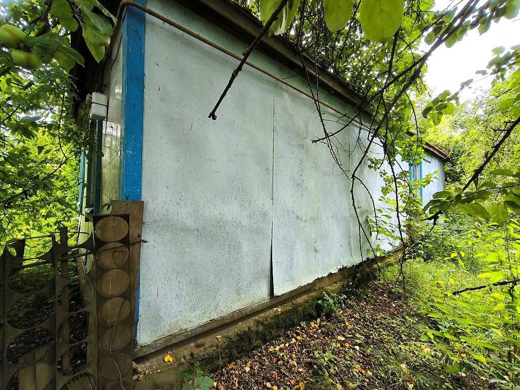 Продам жилий будинок та 71сот.землі в с.Грузьке.Тихе місце.