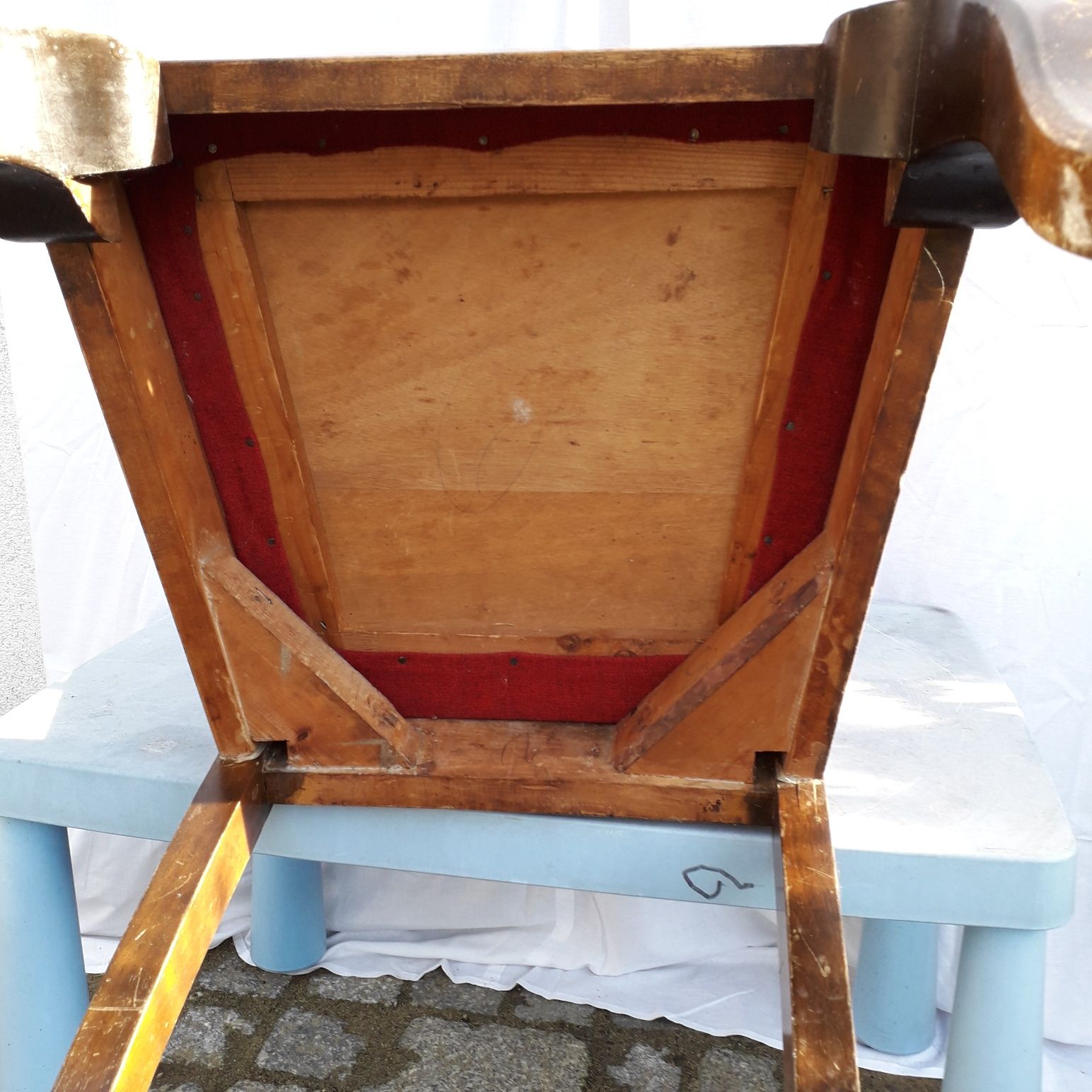 4 stare krzesla z bukowego drewna