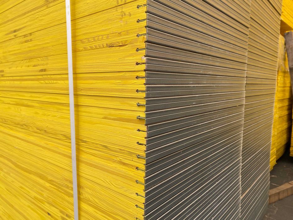 Płyta trójwarstwowa, sklejka szalunki stropowe Podpory dźwigary legary