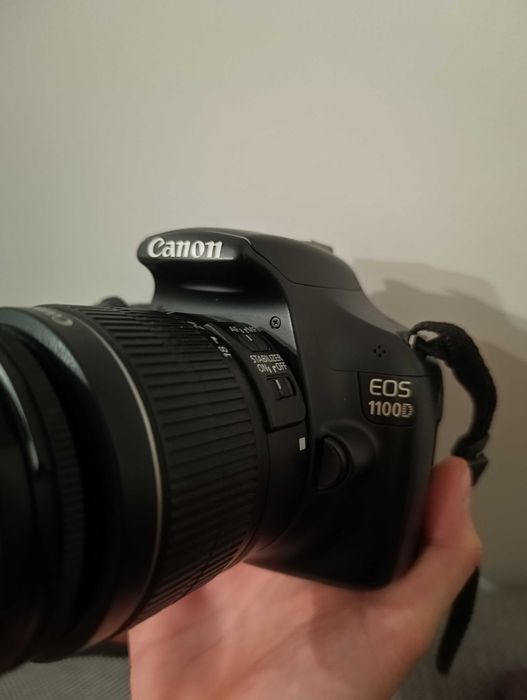 Фотоапарат Canon 1100D