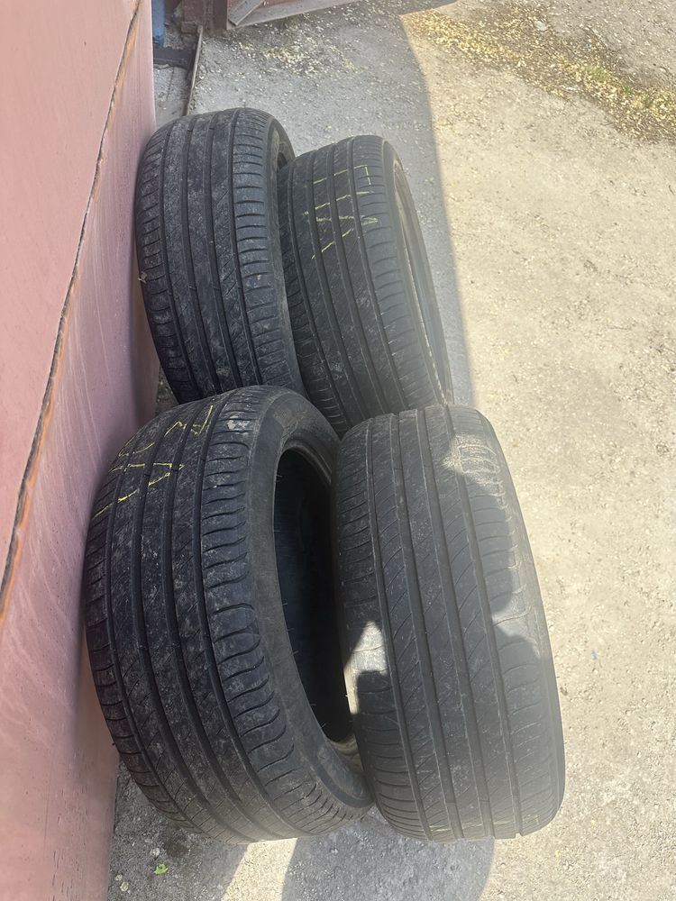 MICHILIN 225/50/r17 комплект