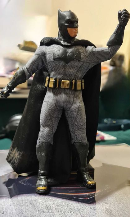 Figurka Batman Mezco One:12 (fejk) Batman vs Superman