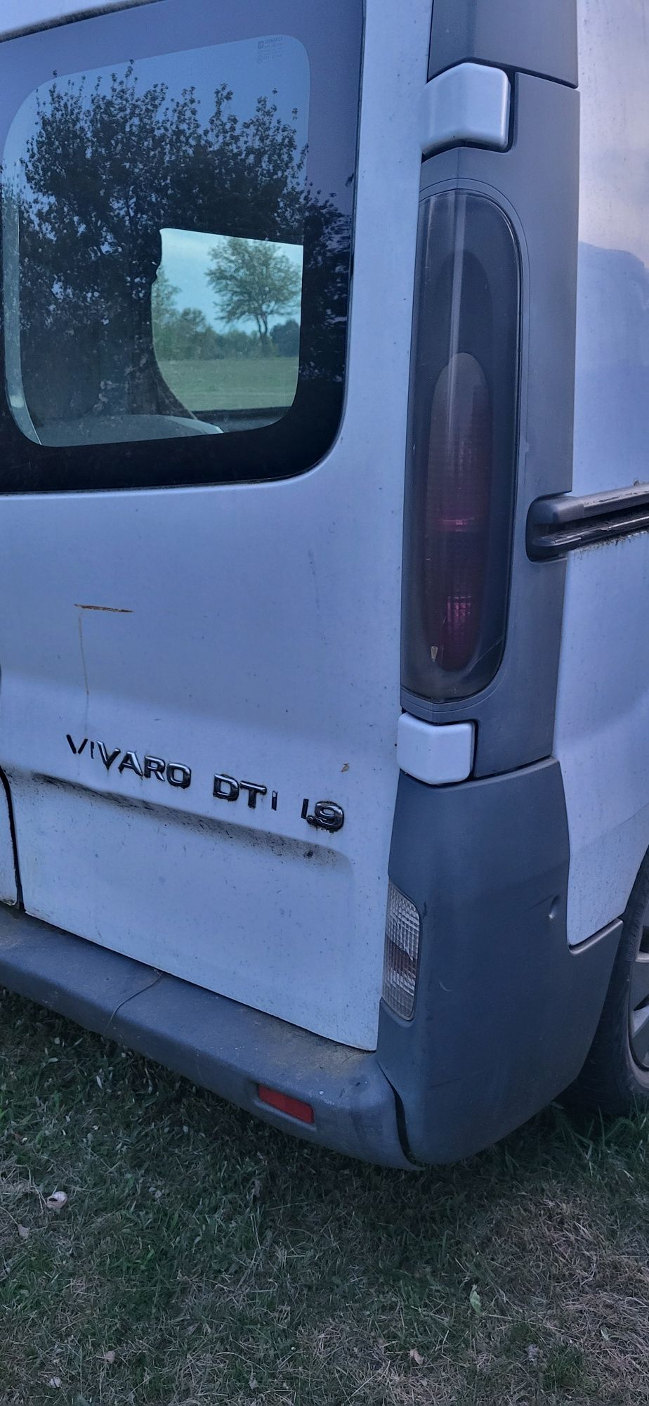 OPEL Vivaro na części 1.9D