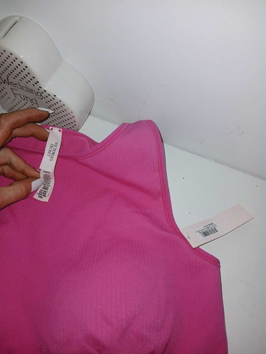 Nowy crop top modelujący biust Vistoria`s Secret