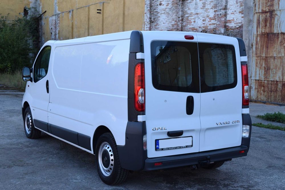 WYPOŻYCZalnia Busów i Autolawet Kat. B TRAFIC LONG Wynajem BUSA