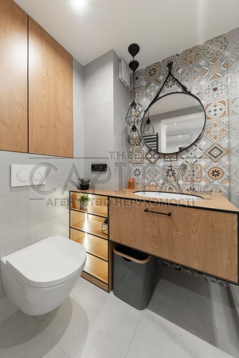 Продаж 4-кімнатної квартири 109м2 в центрі Києва вул. Антоновича