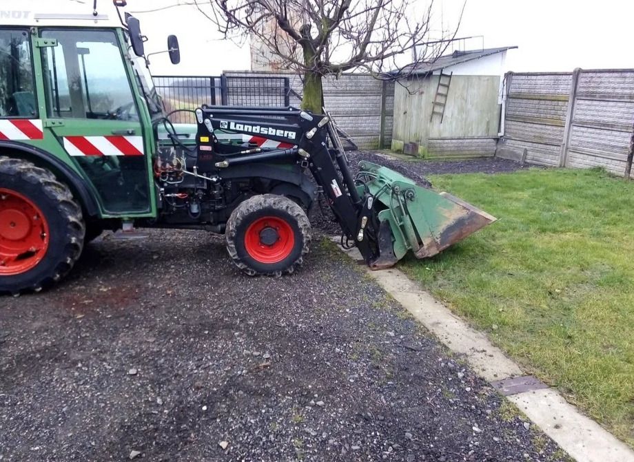 Ładowacz czołowy z hydropakiem Fendt 250v