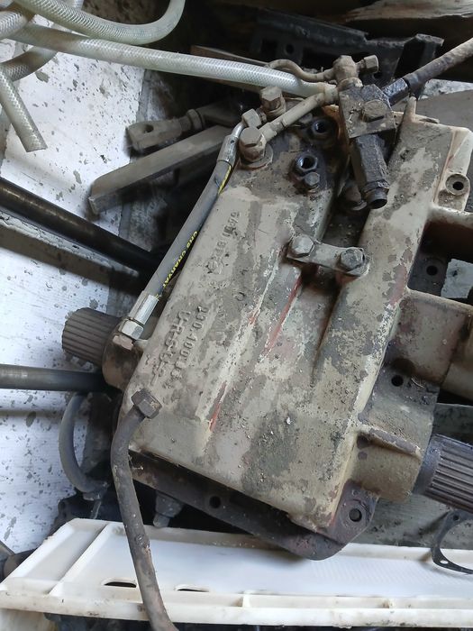 podnośnik ursus 385,912,1224 zetor 8011