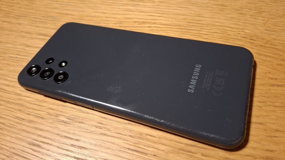 Samsung A13 super stan +nowe etui