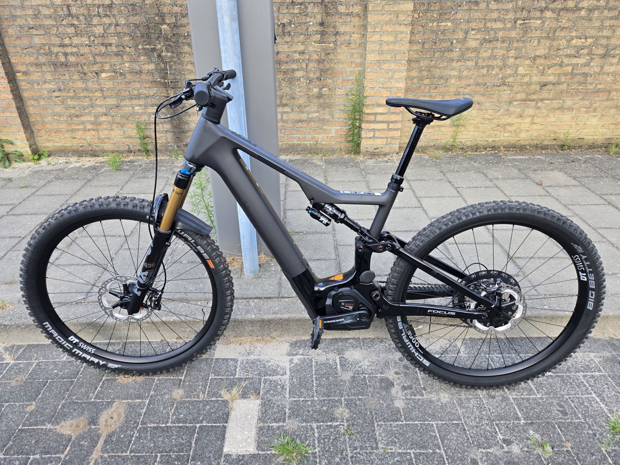 Rower elektryczny Focus Jam2 8.9 Performance  CX 750Wh CARBON PROMOCJA