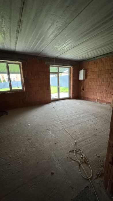 Готовый дом в закрытом коттеджном городке, Ирпень. Газовое отопление.