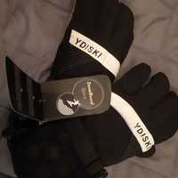 Nowe rękawiczki do snowbordu YDI