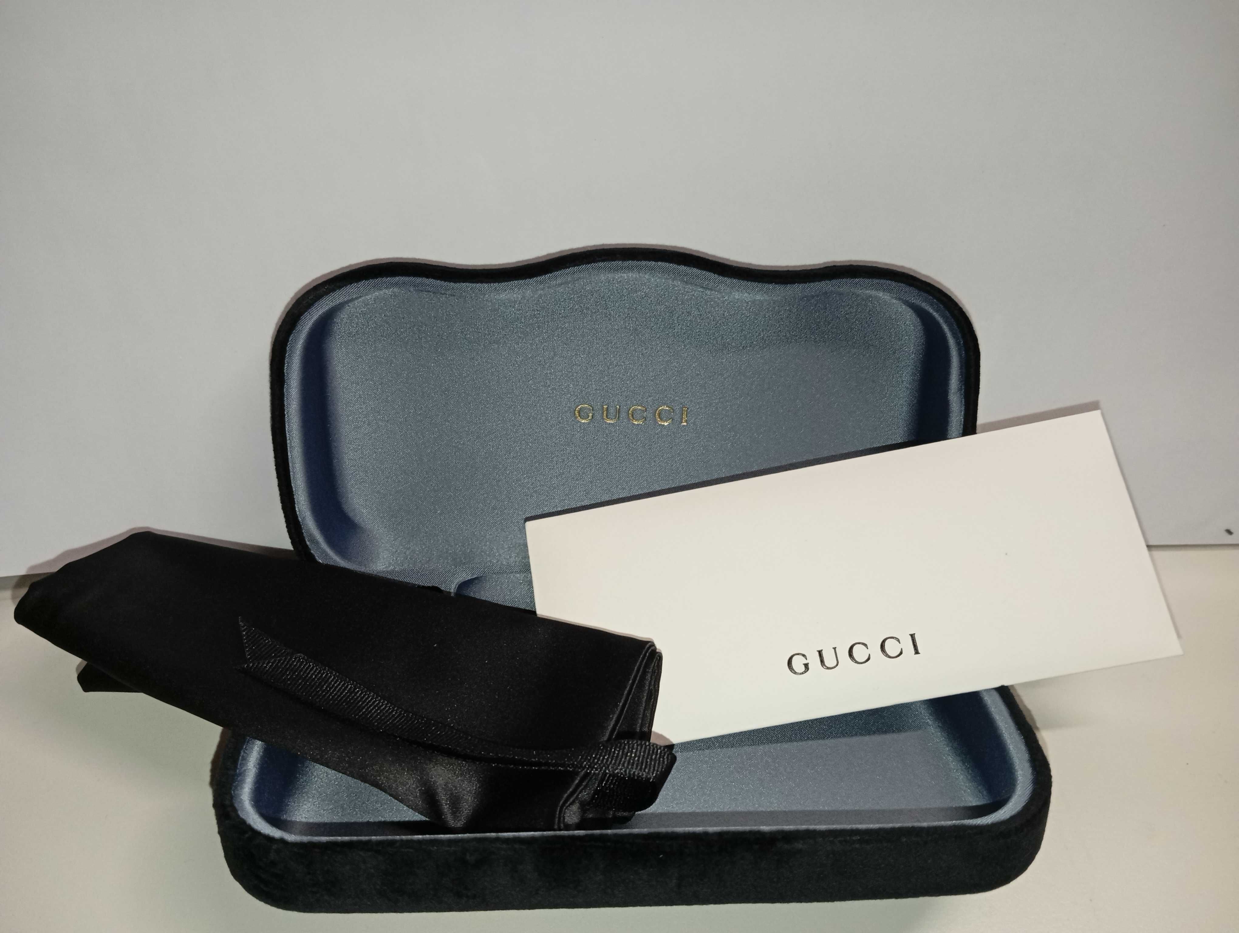 Estojos para óculos da marca GUCCI
