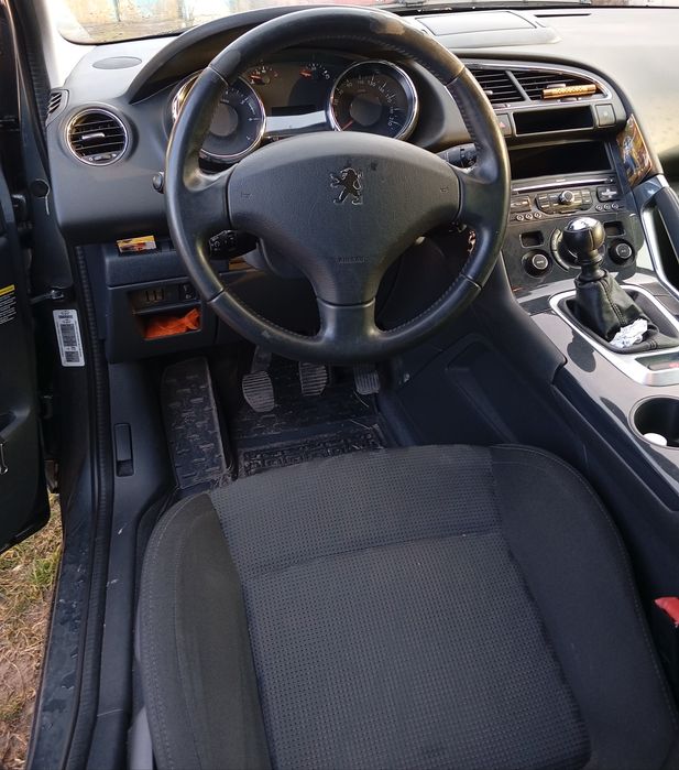 Peugeot 3008 продаж