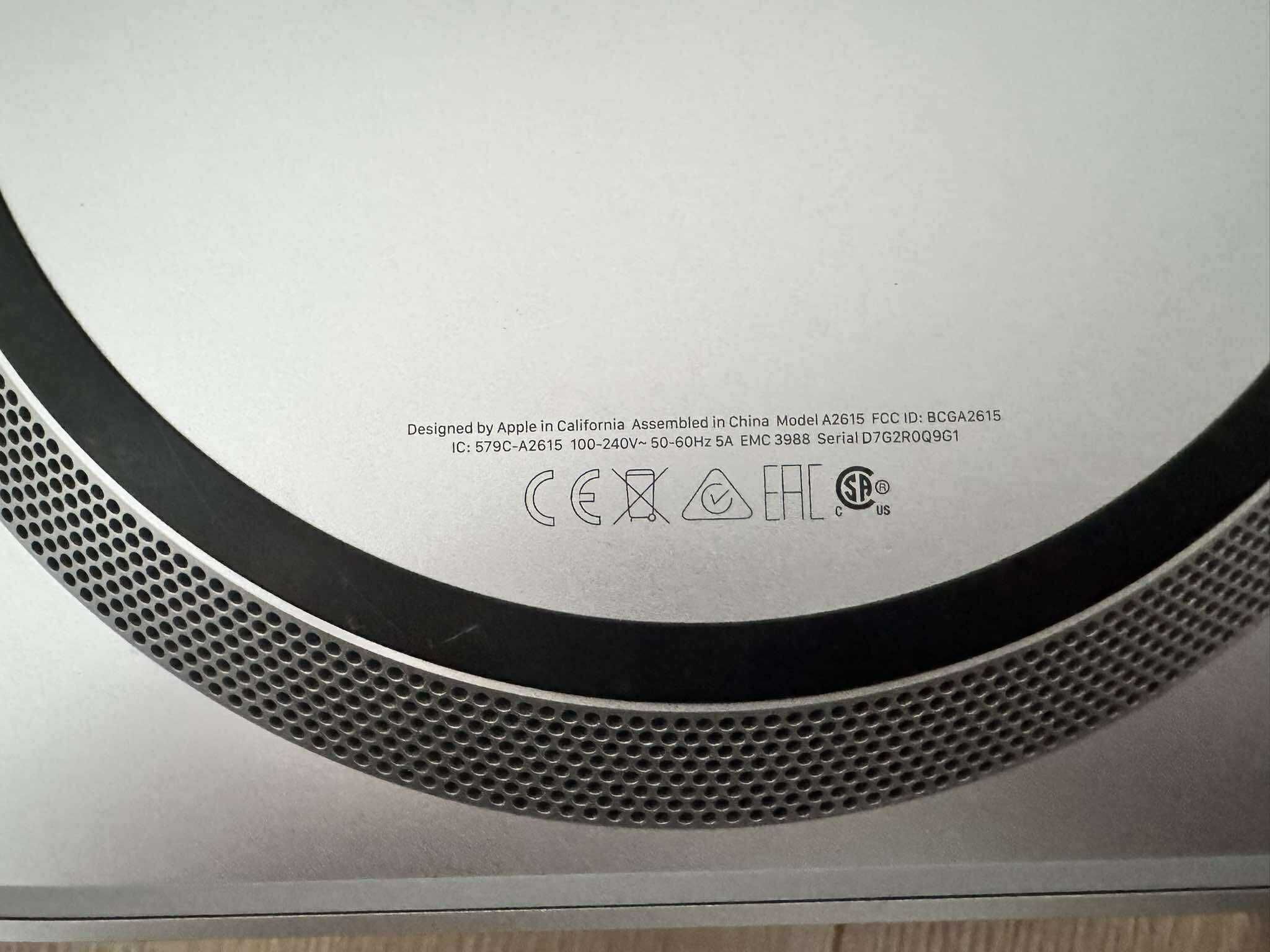 Mac studio M1 Max 32GB 1TB SSD 
10 cpu + 24 GPU