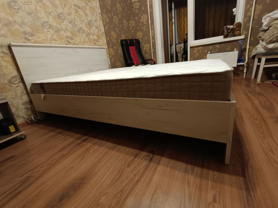 Продам ліжко 140*200 читайте опис!