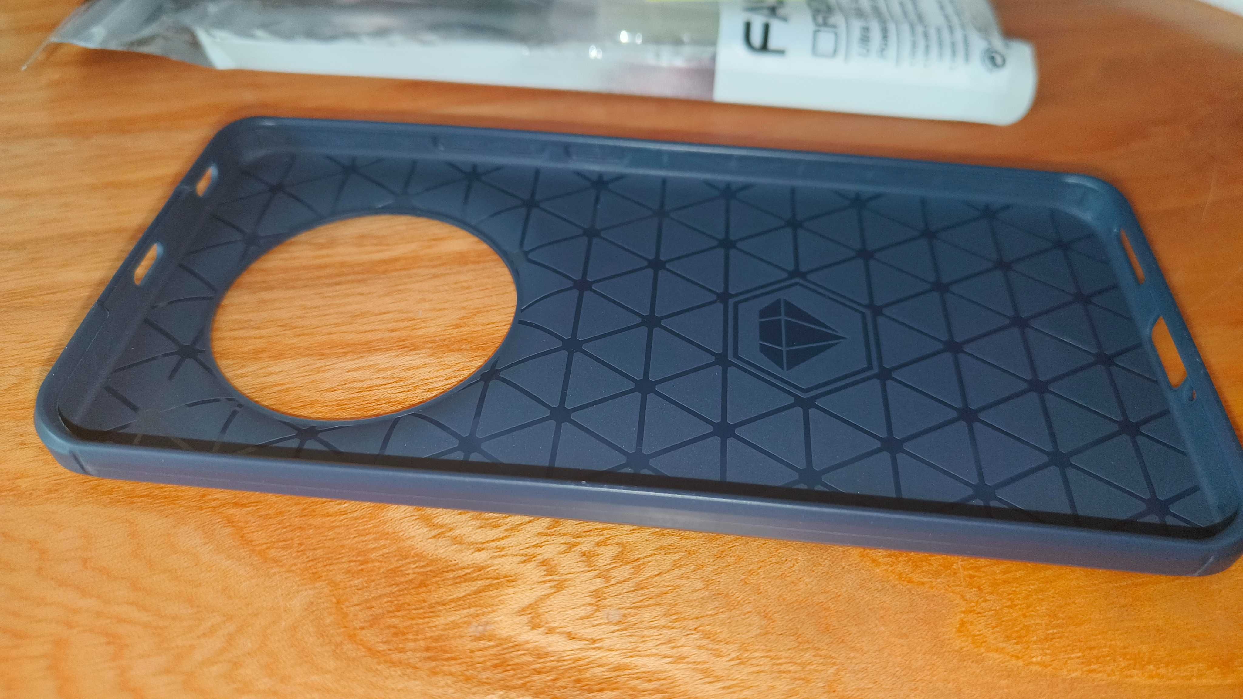 Etui do Honor Magic 5 jak nowe