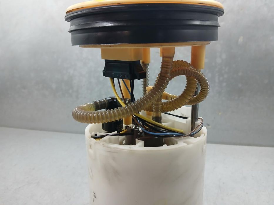 Bomba de combustível VOLKSWAGEN Polo (6R, 6C)