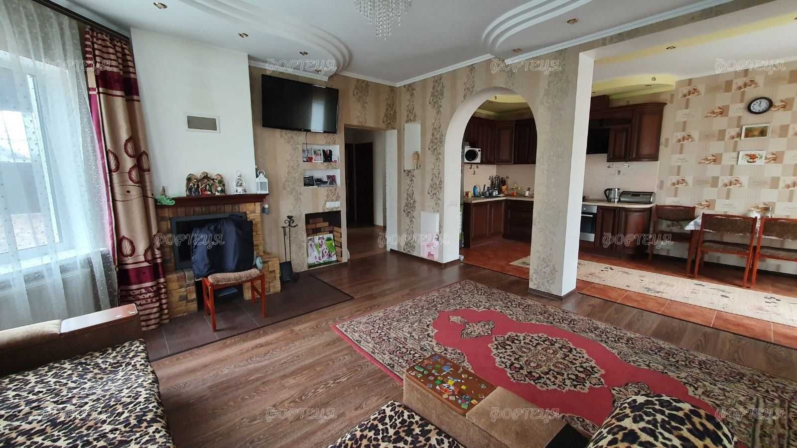 Продажа дома в Подгородном с гаражом на два авто