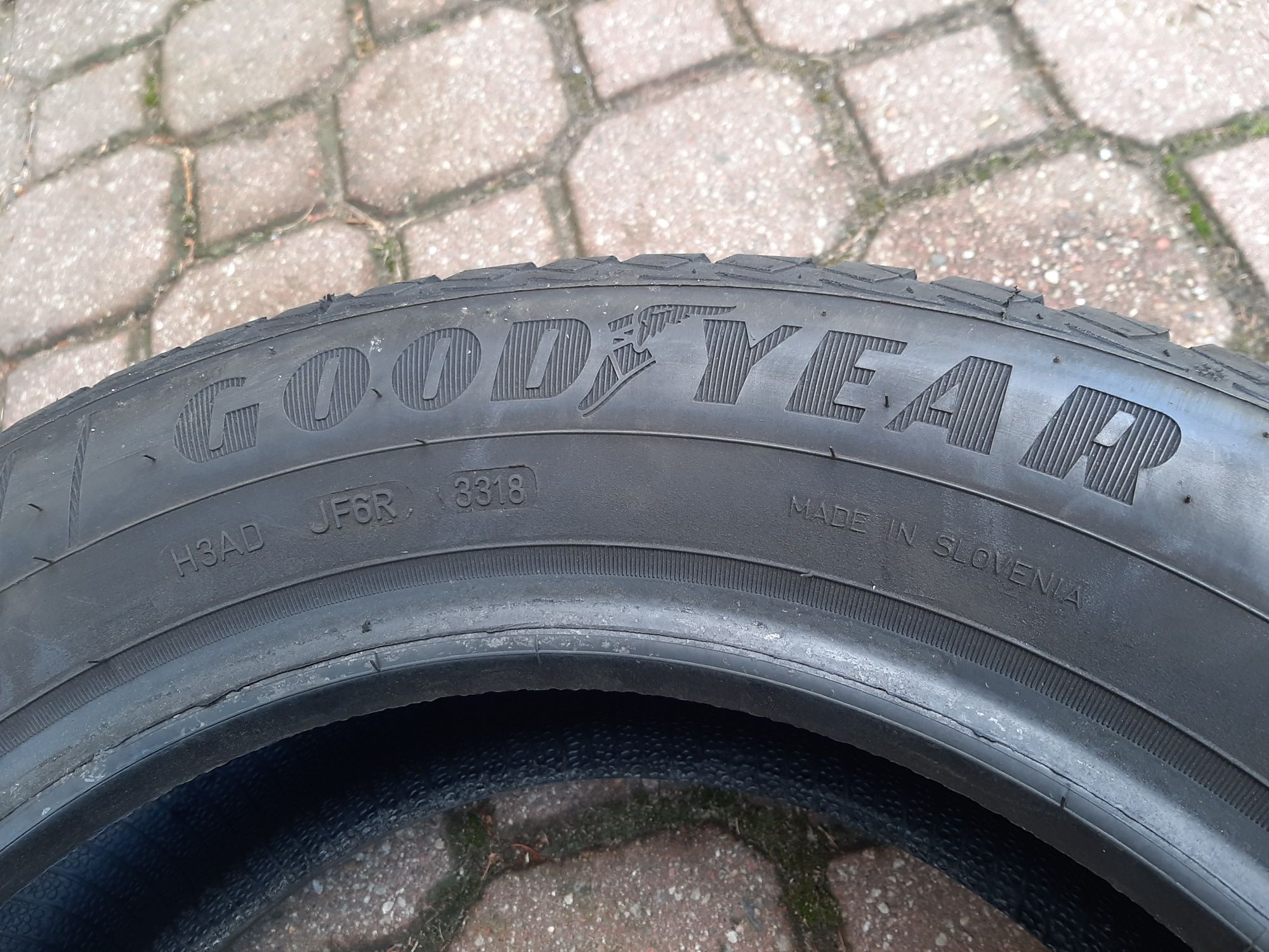 4x Opony całoroczne 185/65R15 GoodYear Vector4Sasons / 7-7,5mm 2018r