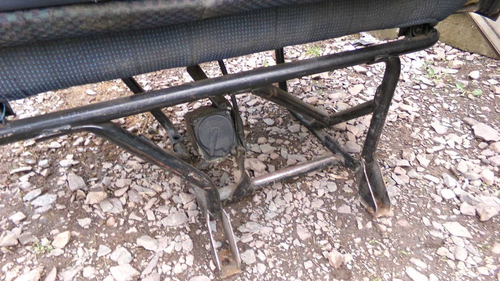 Wrz55 Fotel podwójny siedzenie kamper bus kanapa "KRATKA OPARCIE"