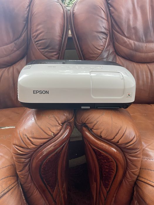 Проектор Epson EB-S62.