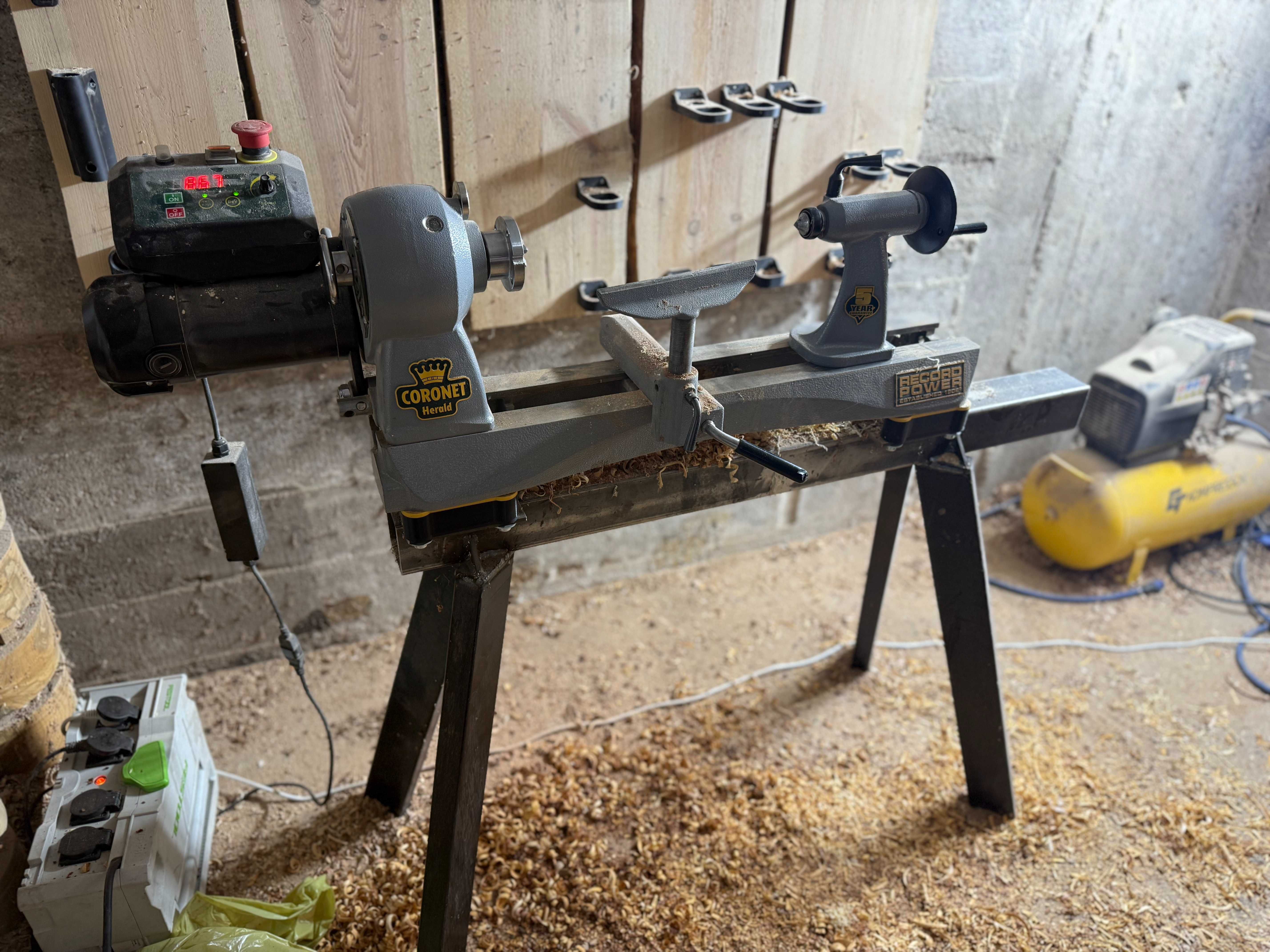 Tokarka Record Power Coronet Herald z zestawem akcesori
