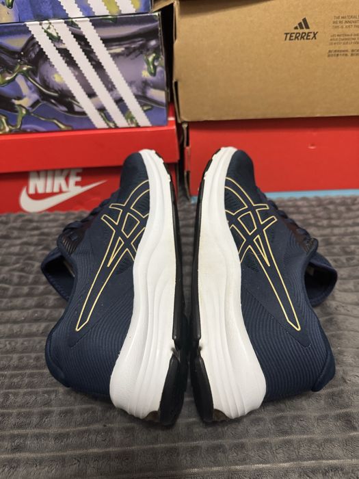 Кросівки для бігу Asics gel-pulse 12 40(25,5см) оригінал