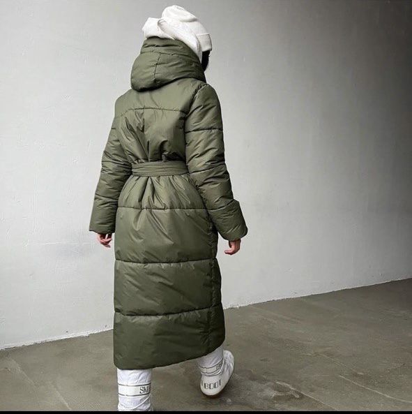 Зимове пальто пуховик