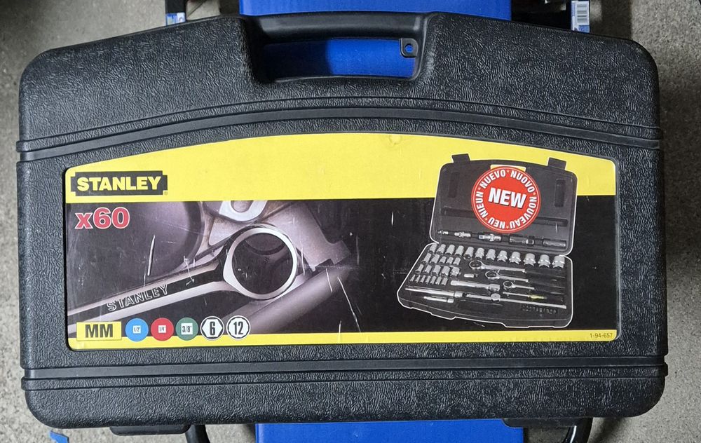 Zestaw kluczy nasadowych STANLEY