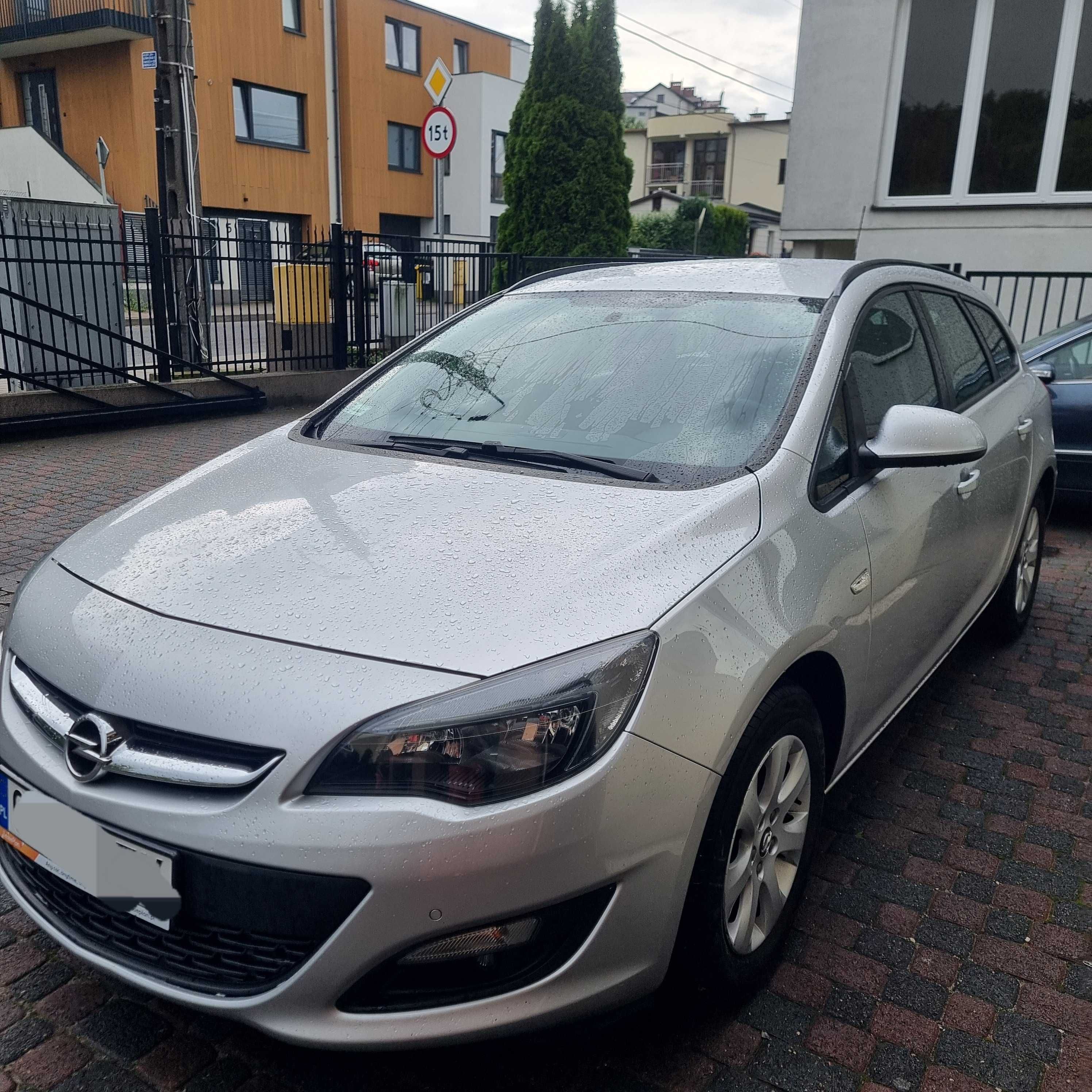 Sprzedam Opel Astra 2014