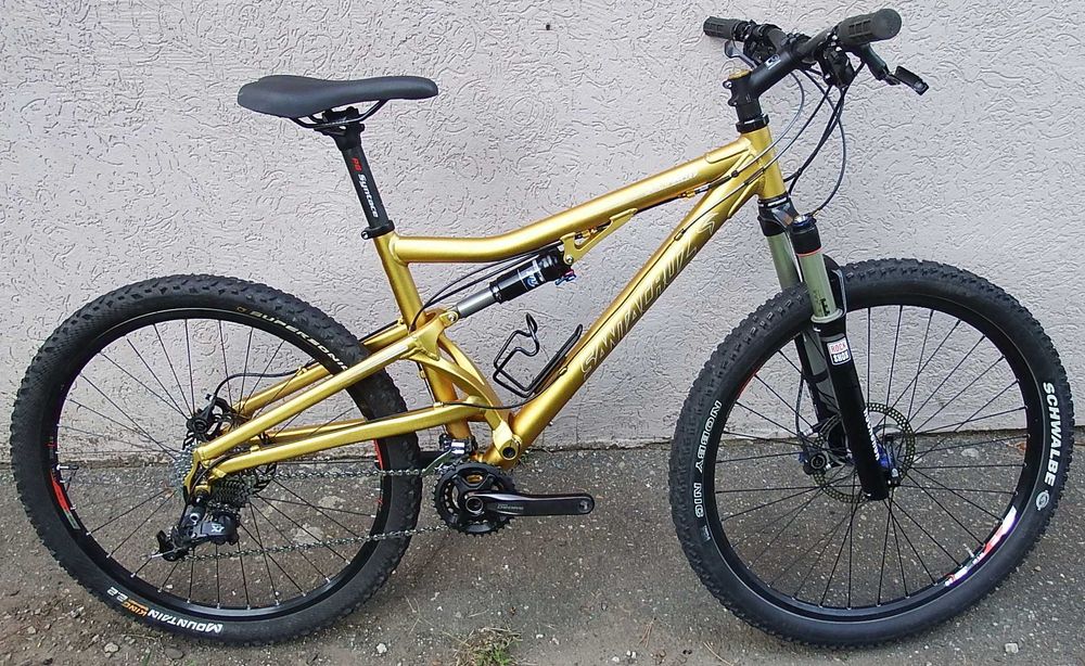 Santa Cruz Juliana 26