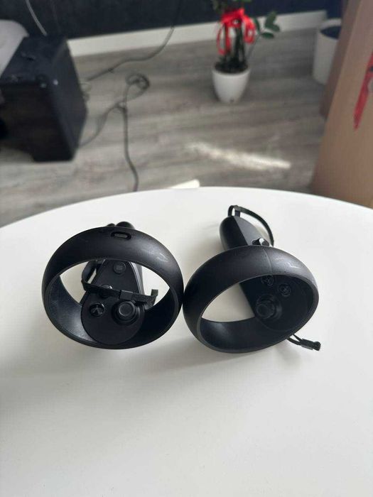 VR окуляри Oculus Rift S повний комплект