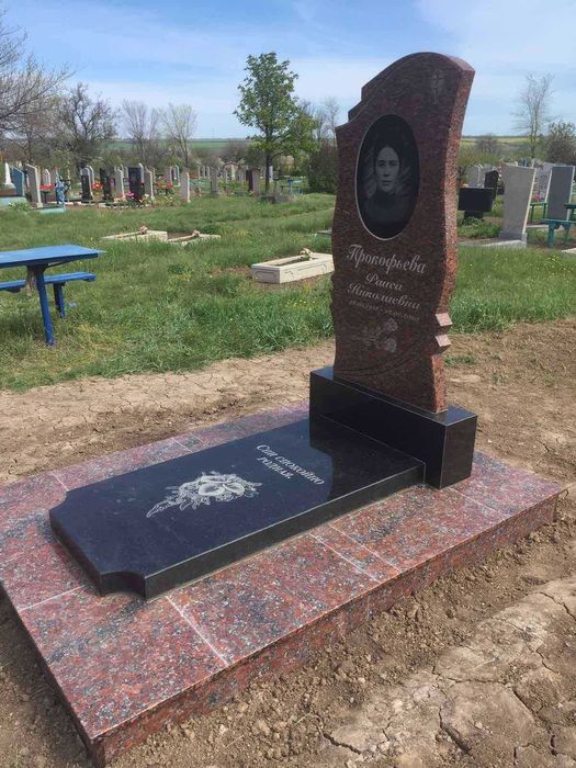 Пам'ятники від виробника